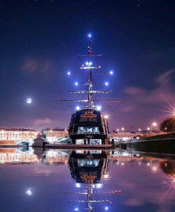 ресторан на корабле санктпетербург летучий голландец