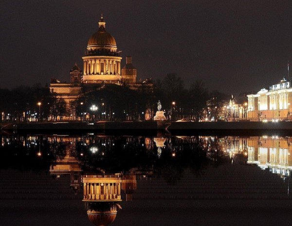 исаакиевский собор ночью