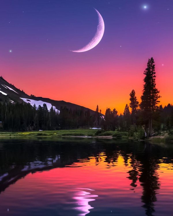 луна над озером