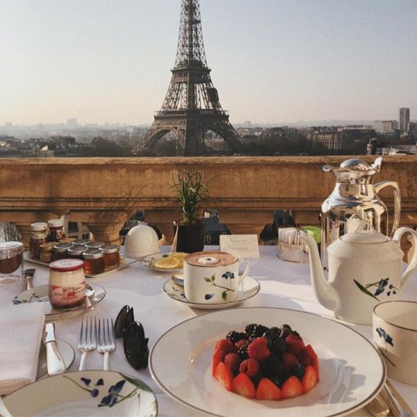 эйфелева башня la tour eiffel