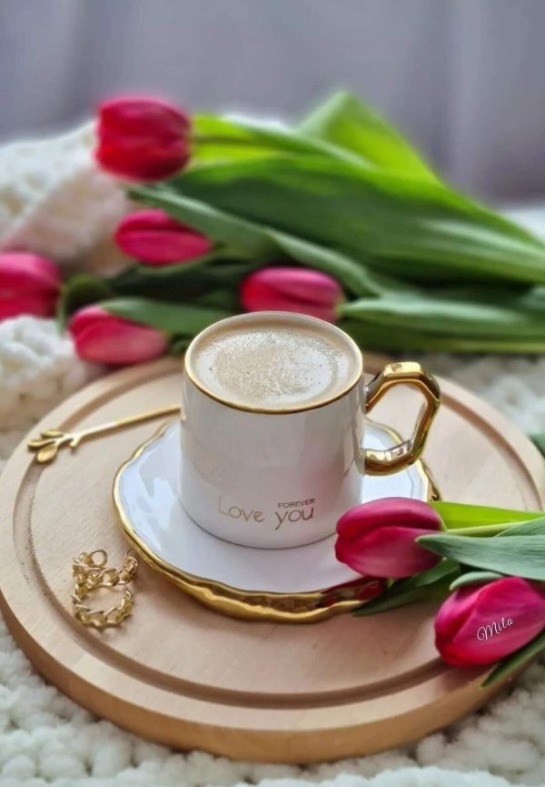 кофе и тюльпаны