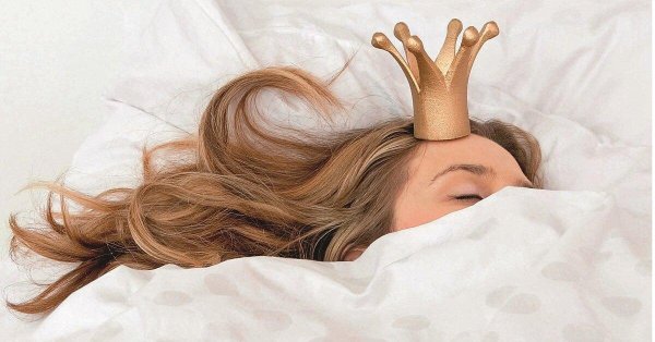 девушка проснулась