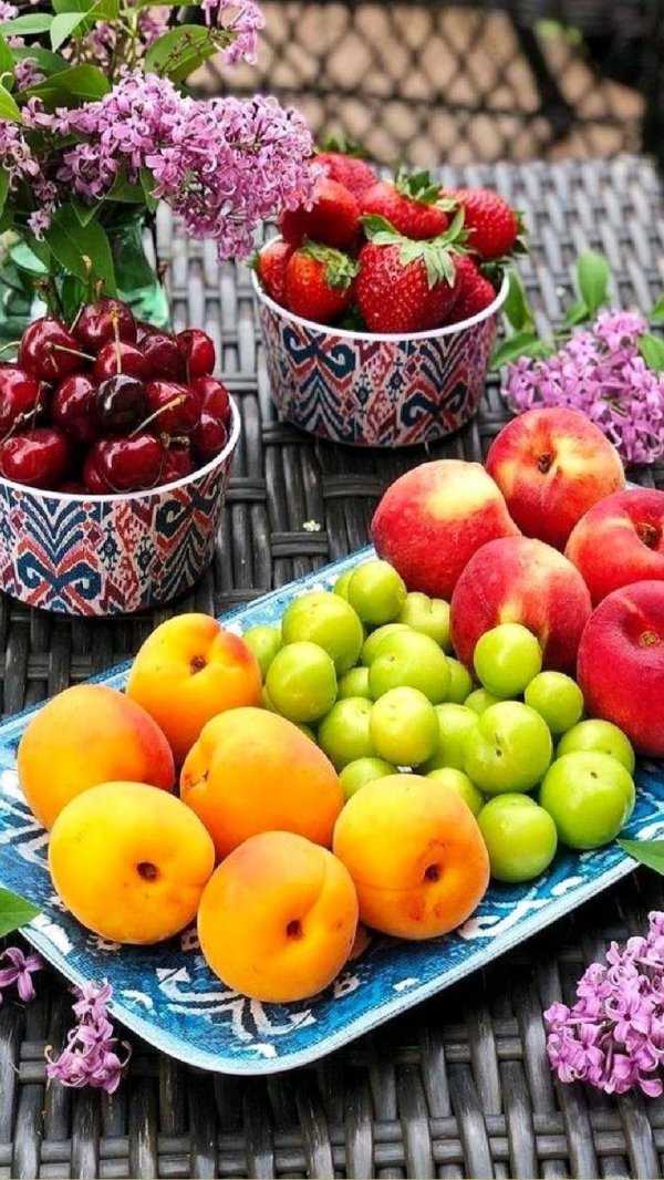 ягоды черешня абрикос