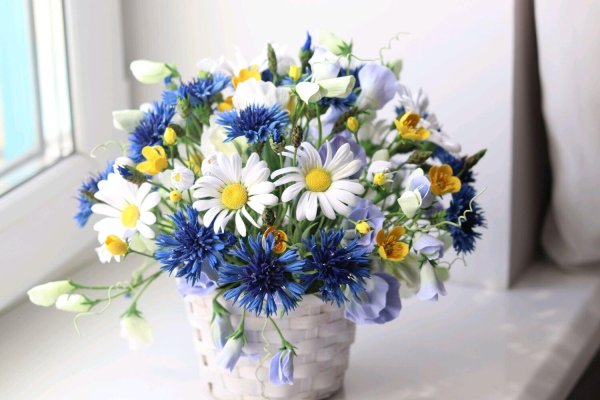 ханс эмменеггер букет васильков