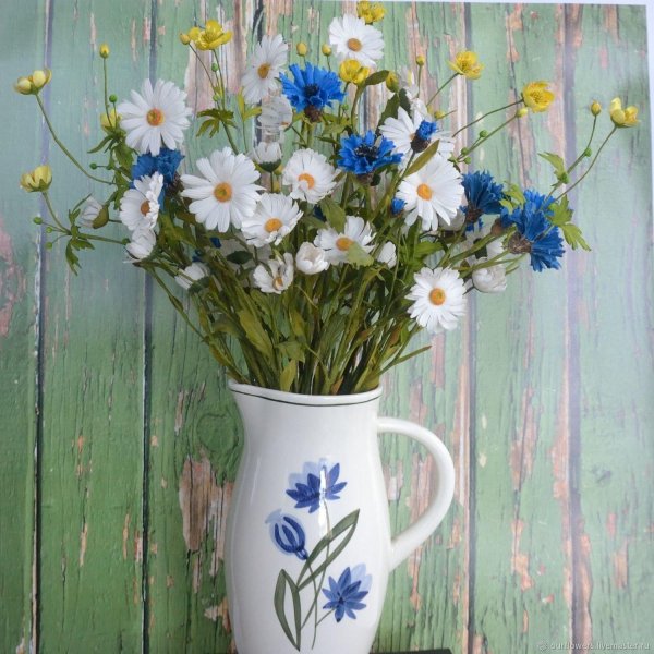 ханс эмменеггер букет васильков