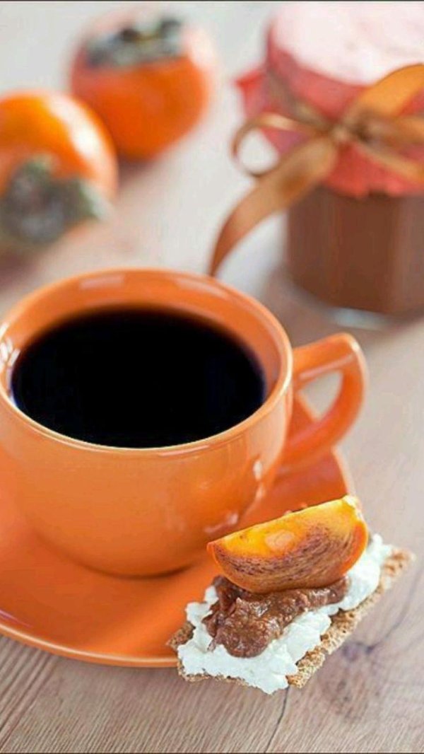 завтрак с хурмой