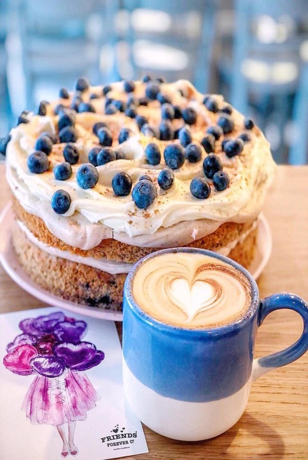 торт черничный