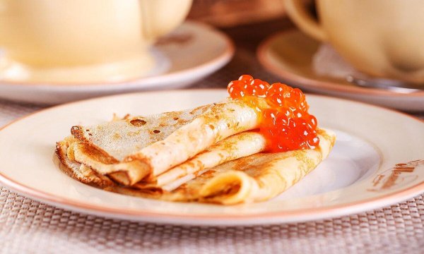 блин с икрой