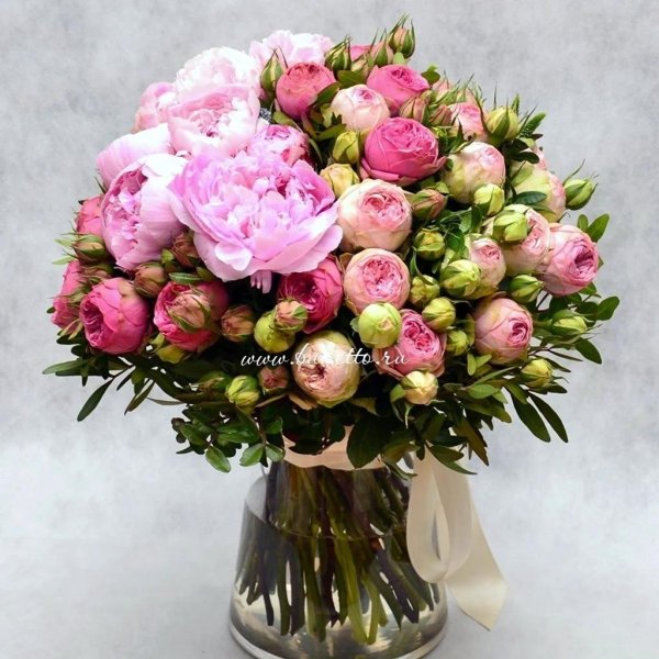 букетище пионов