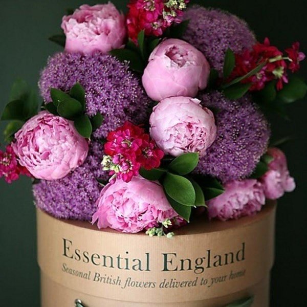 букет в коробке