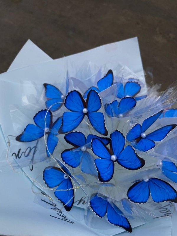синие бабочки для букета