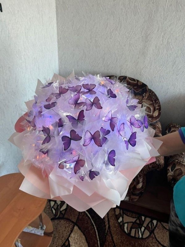 бабочка букет