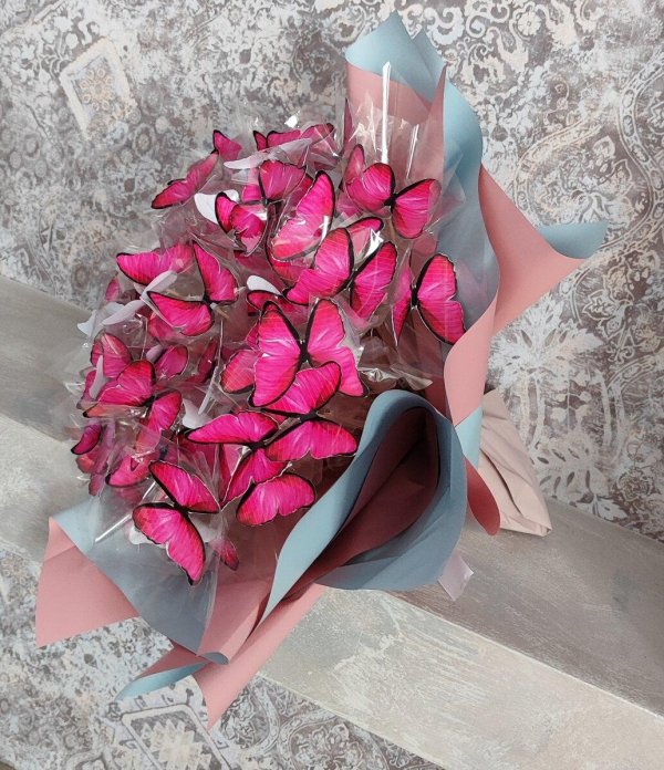 упаковка букета из бабочек