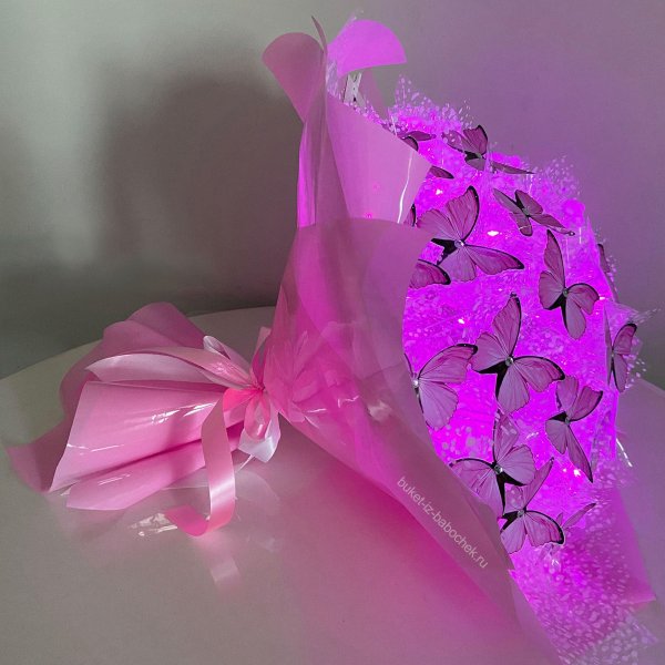 светящиеся букеты из бабочек