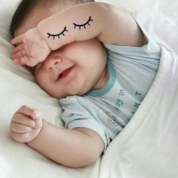 спящие младенцы