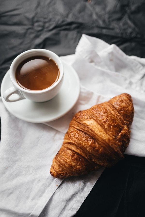 croissant and coffee