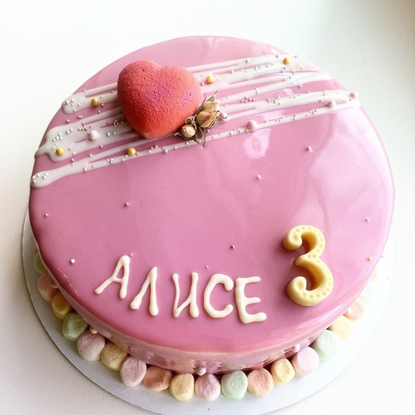 розовые торты