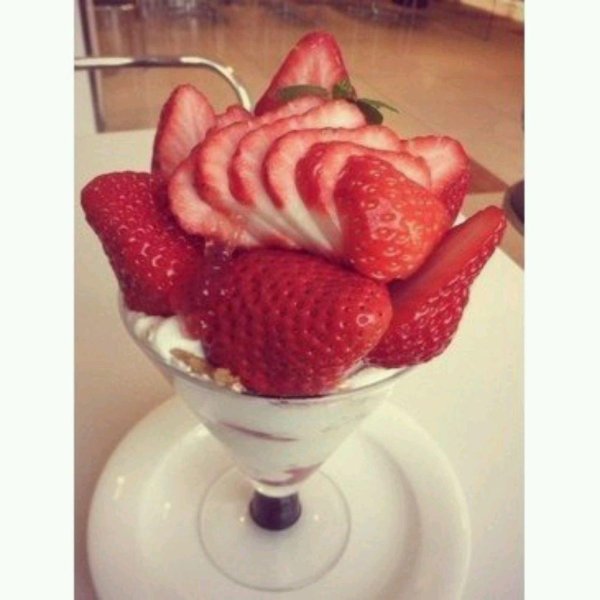 strawberry parfait