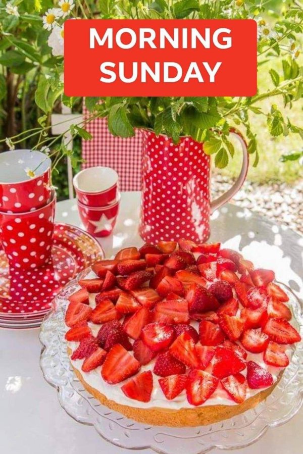 торт клубничный