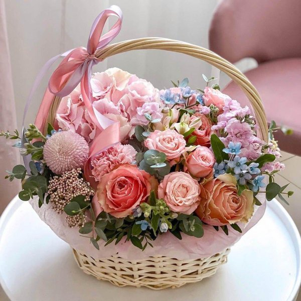 корзинка с цветами