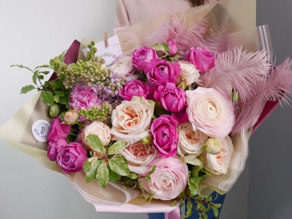 букет ранункулюс