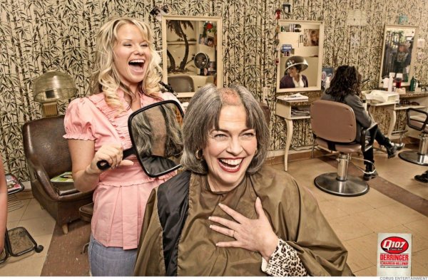 смешной парикмахер