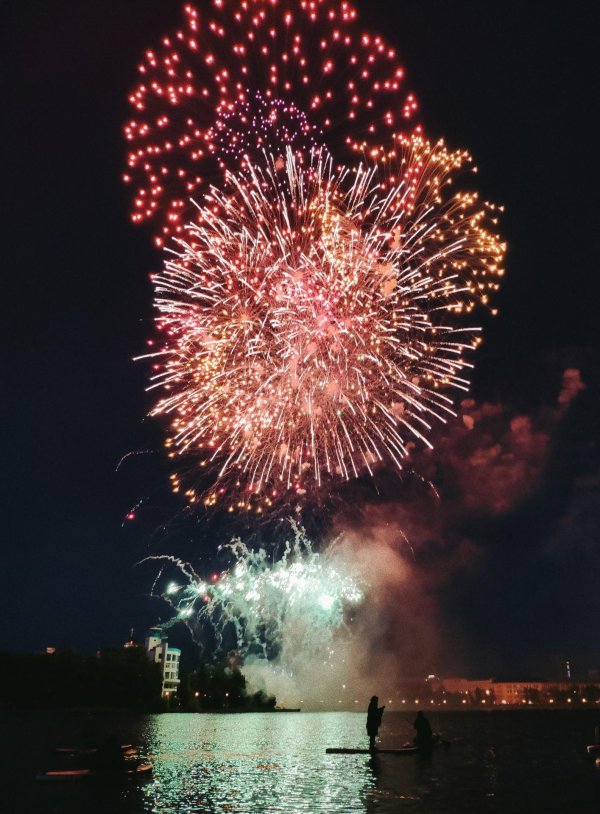 фестиваль фейерверков серебряная ладья