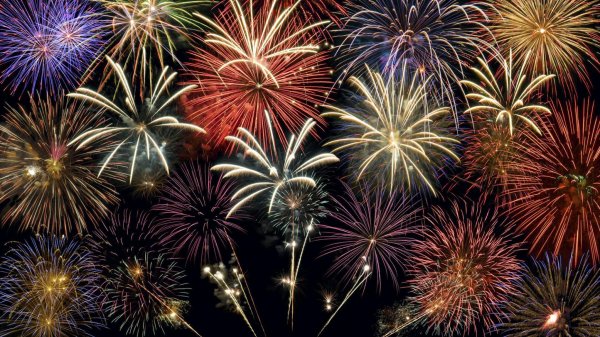 красивый фейерверк