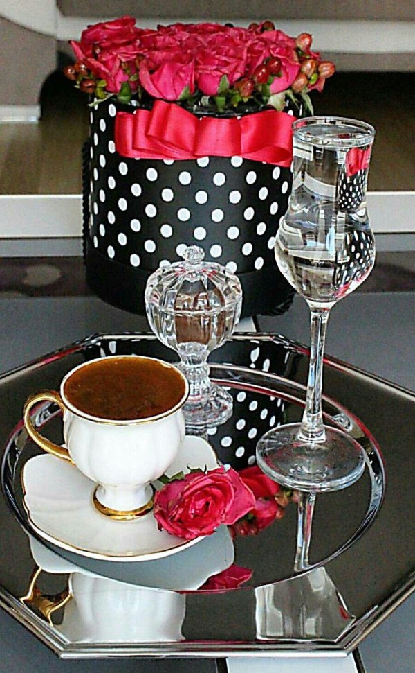 изысканные кофейные чашки