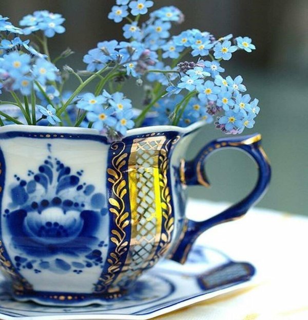 натюрморт с гжельской посудой