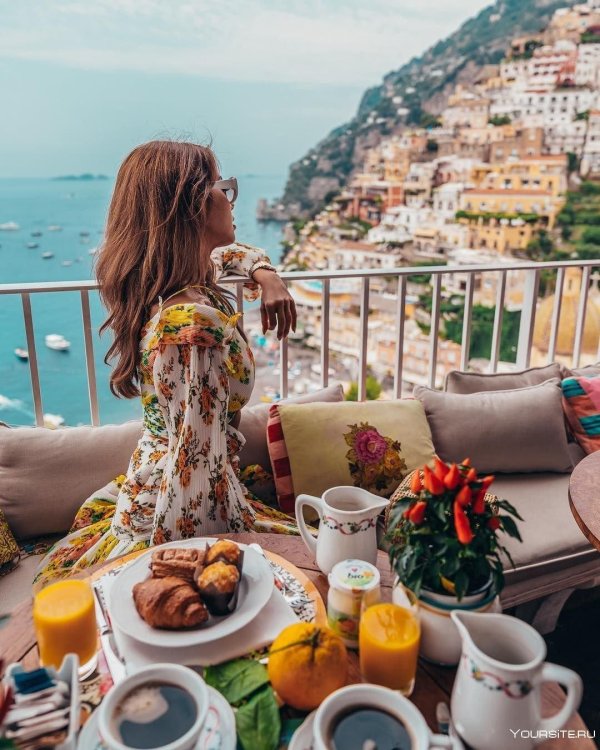 завтрак у моря