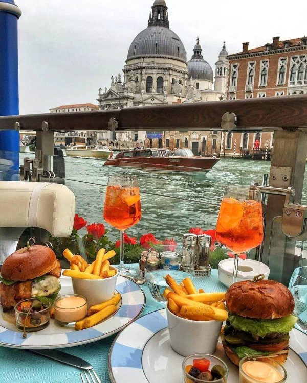 кафе венеция