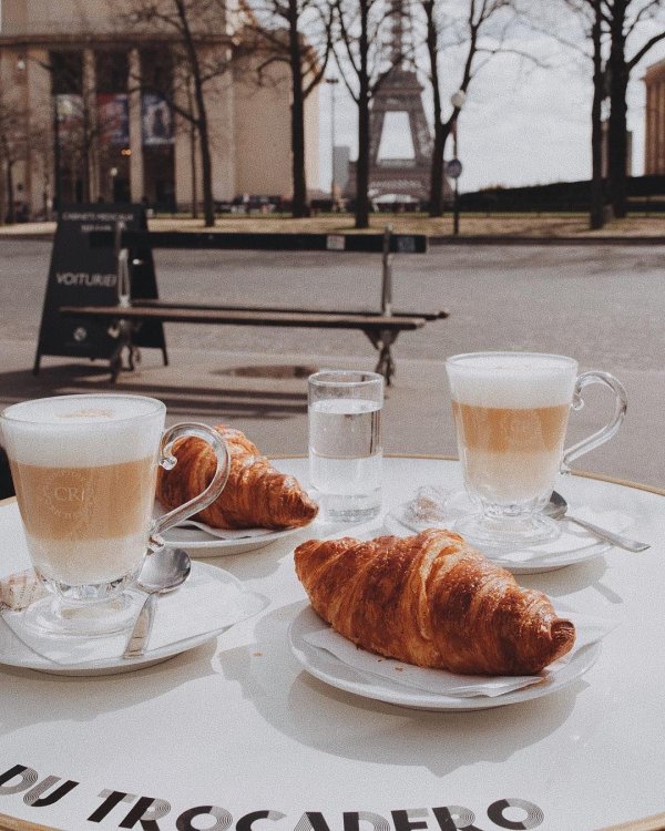 parisian breakfast