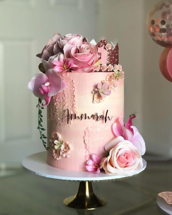 розовые торты