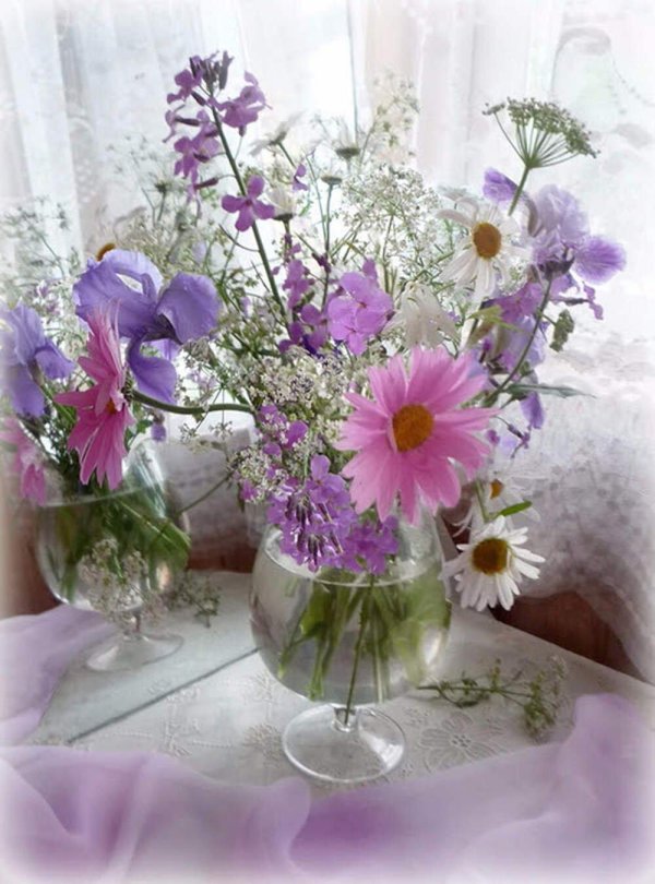 нежный букет полевых цветов