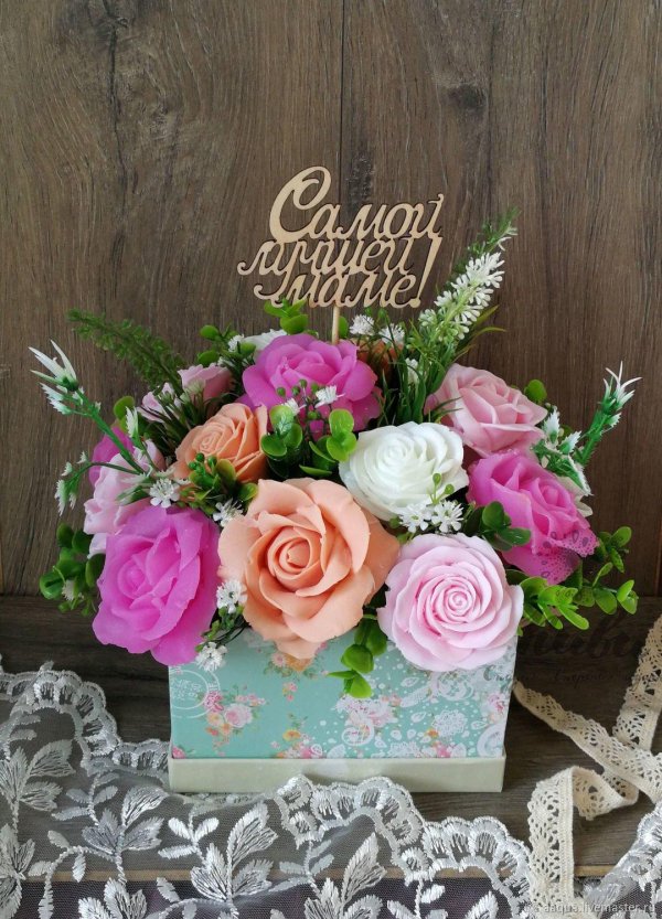 букет ко дню матери