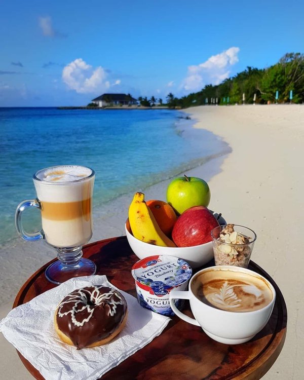 завтрак у моря