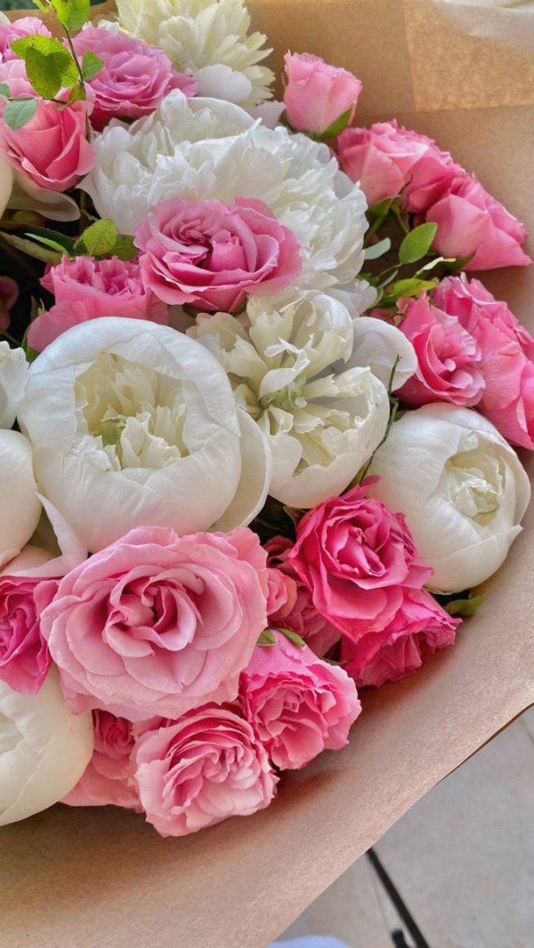 букетище пионов