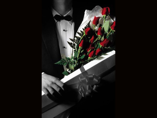 парень с букетом