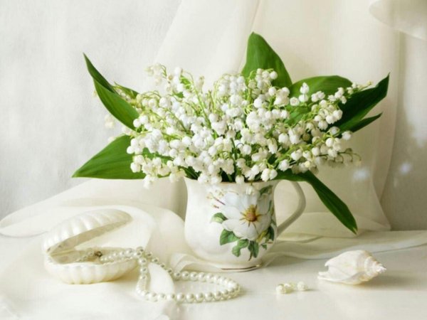 красивый весенний букет