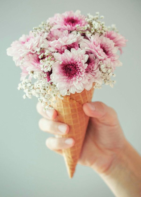 букетик в вафельном рожке