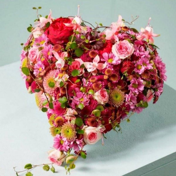 Необычные с цветами