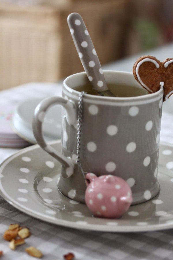 чашка в горошек