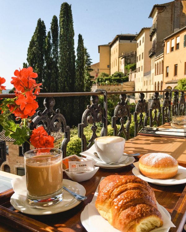 круассан французский