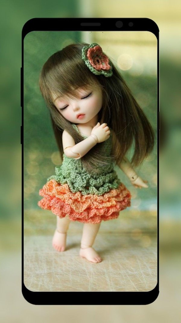 маленькая куколка