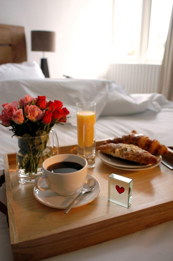 романтический завтрак в постель