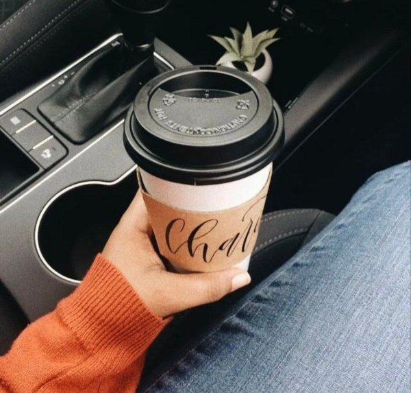 кофе в руках