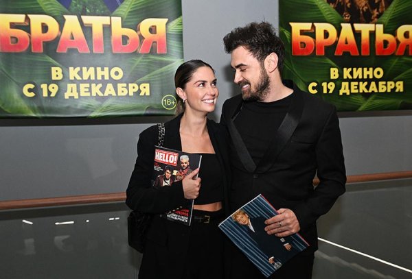 агата муцениеце и ее новый мужчина