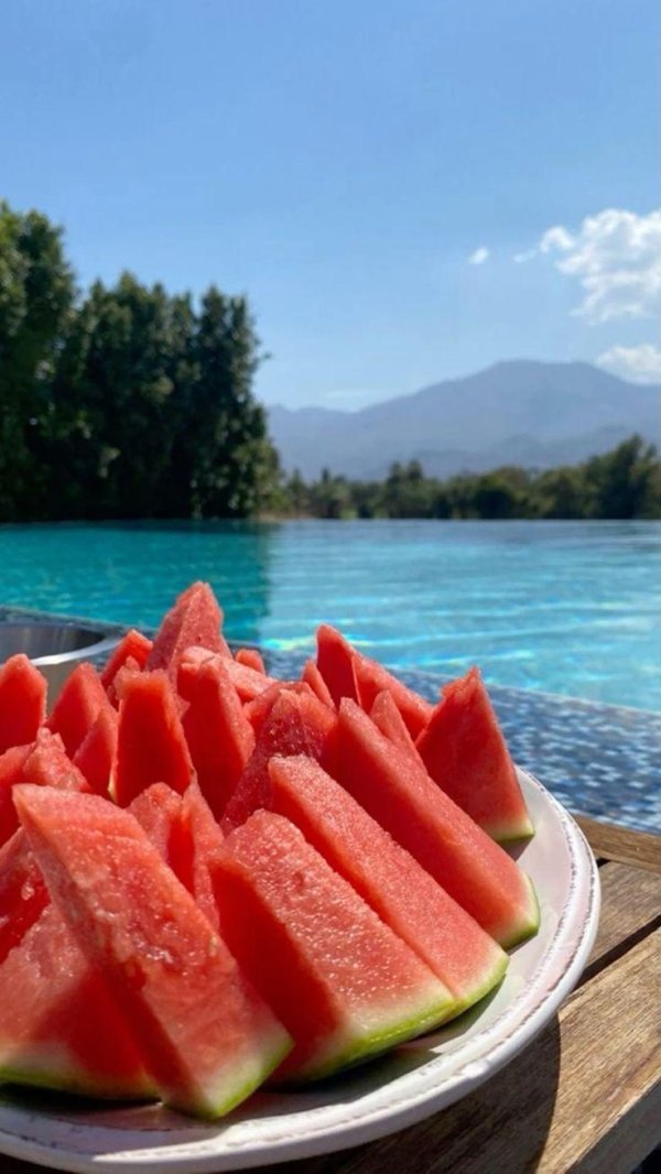 нарезанный арбуз