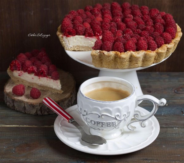 малиновый пирог